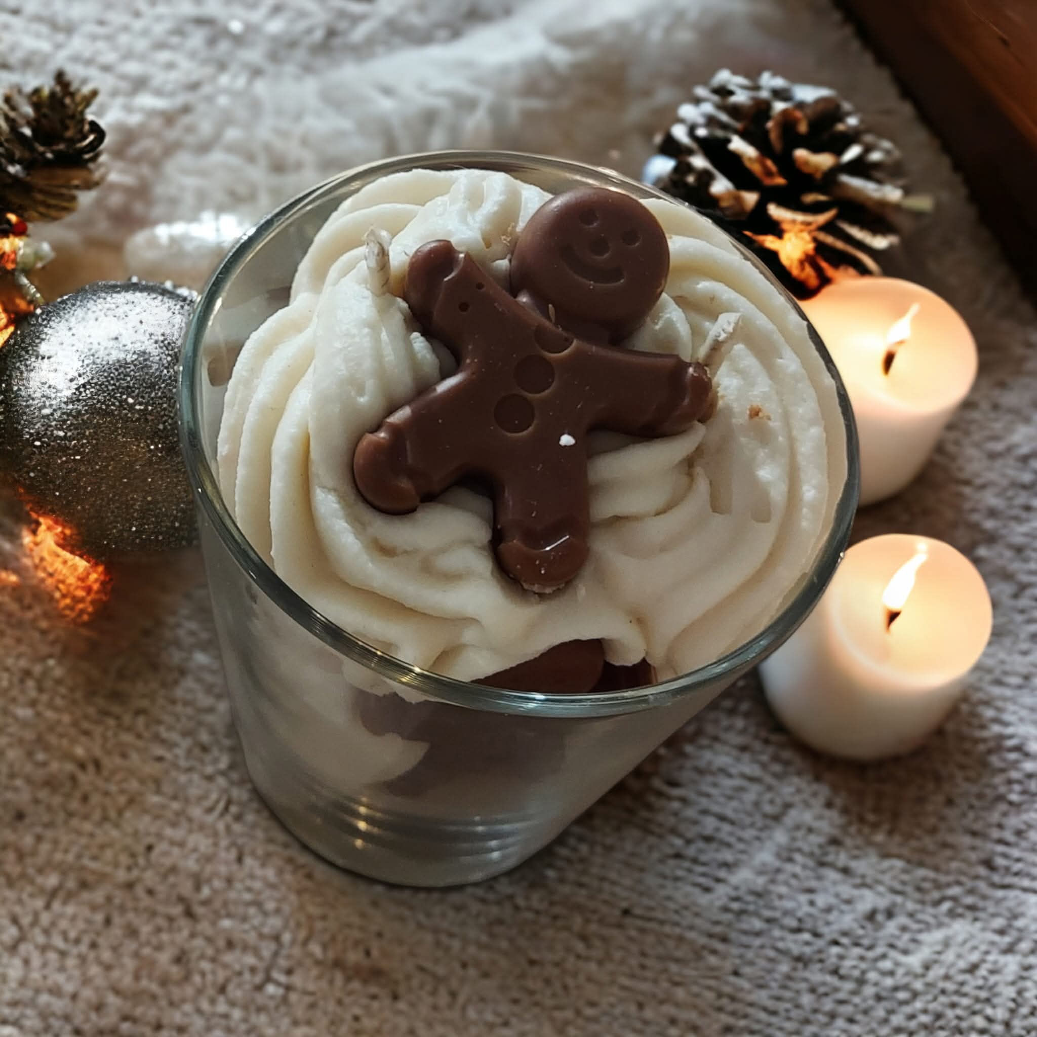 Bougie chantilly Noël 250G